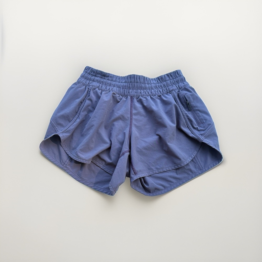 Lululemon Women's Hotty-Hot Shorts, Size 6, 4-inch Inseam Dusty Purple